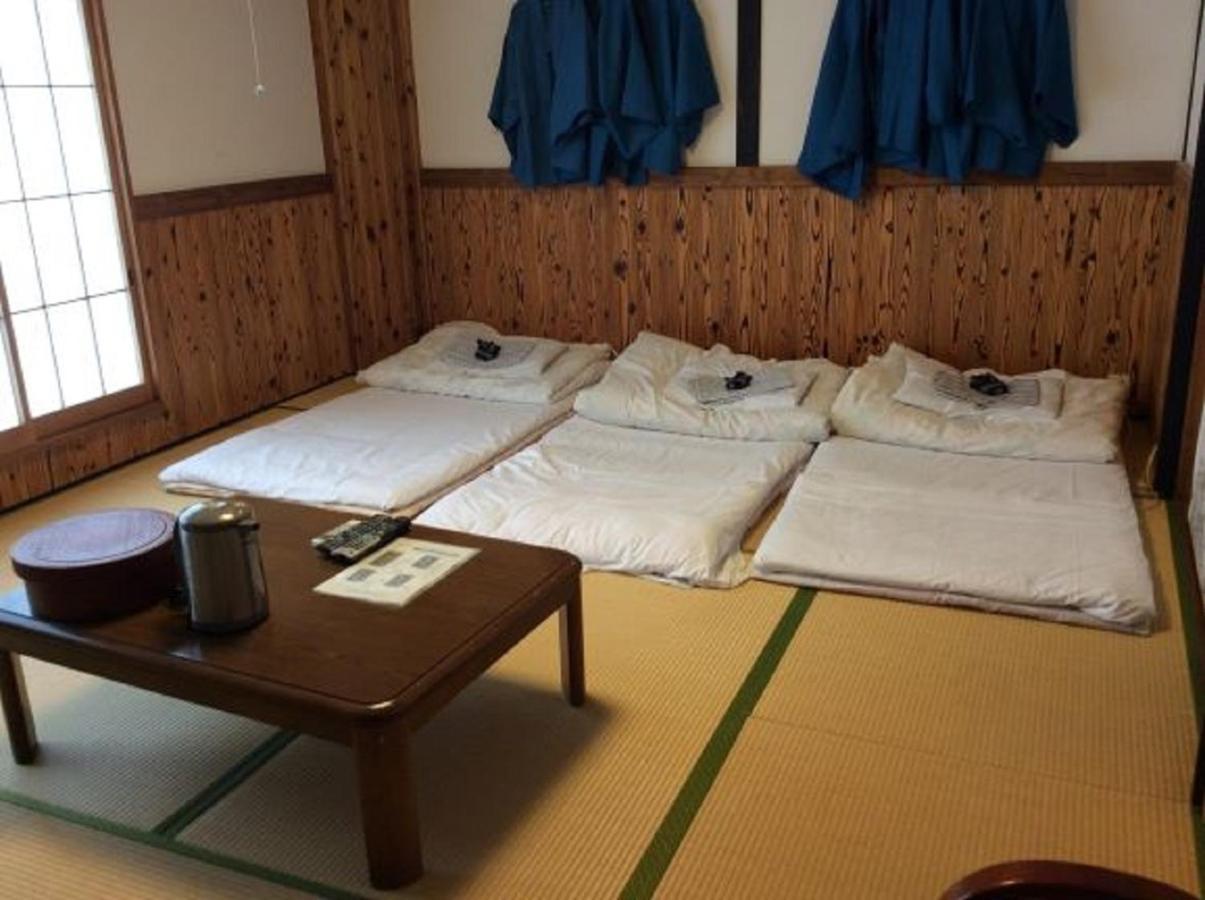 Hotel Villa Dogo Matsuyama  Bagian luar foto
