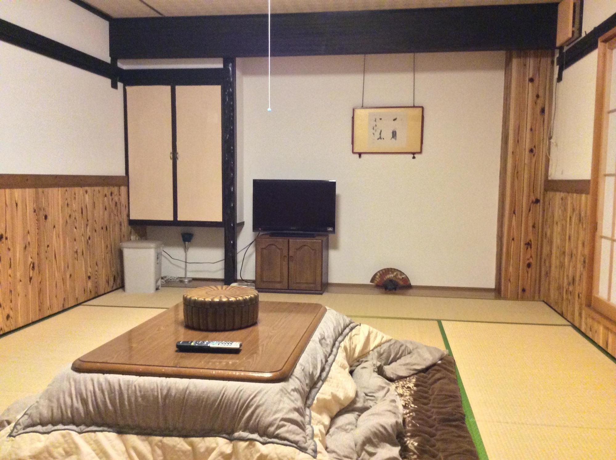 Hotel Villa Dogo Matsuyama  Bagian luar foto